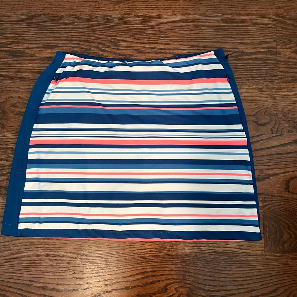 Tail golf skort NWT
